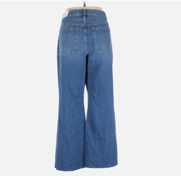 NEW American Eagle Outfitters Womens Flared High Rise Light Wash Denim Jeans 16 - Picture 2 of 4